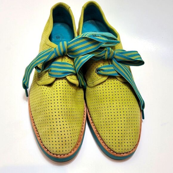 Johnston and Murphy 1850 Bree Perforated Suede Lace Up Kiwi Kid Size 6.5 - Picture 3 of 9